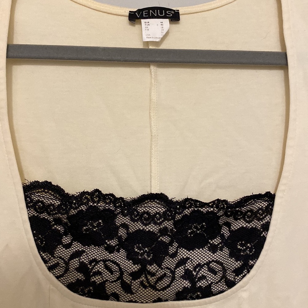 Venus Sleeveless Dress - Picture 2 of 4